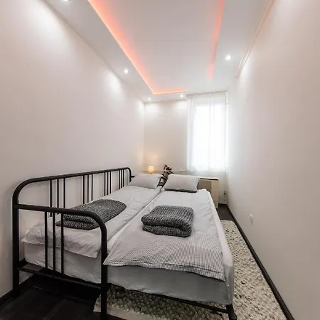 Lejlighed Spacious 3-room With Free Parking Near Stadium Budapest
