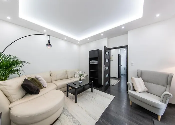 Spacious 3-room With Free Parking * Budapest