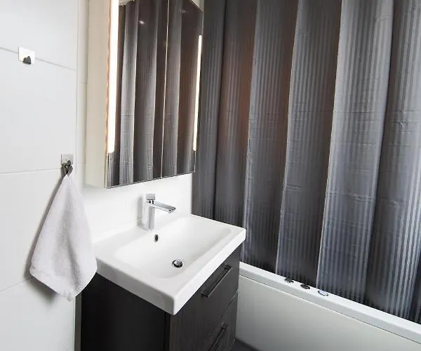 Spacious 3-room With Free Parking Apartment Budapest