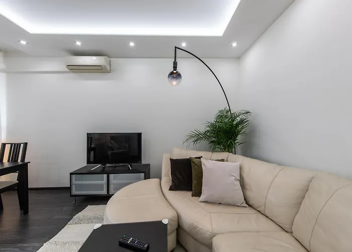 Spacious 3-room With Free Parking * Budapest