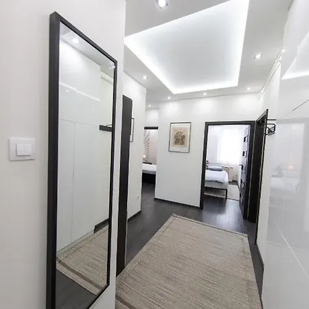 Apartman Spacious 3-room With Free Parking