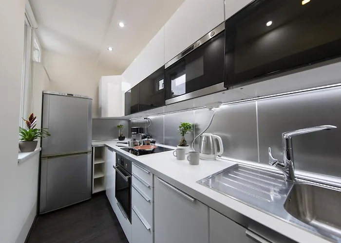 Spacious 3-room With Free Parking Apartman